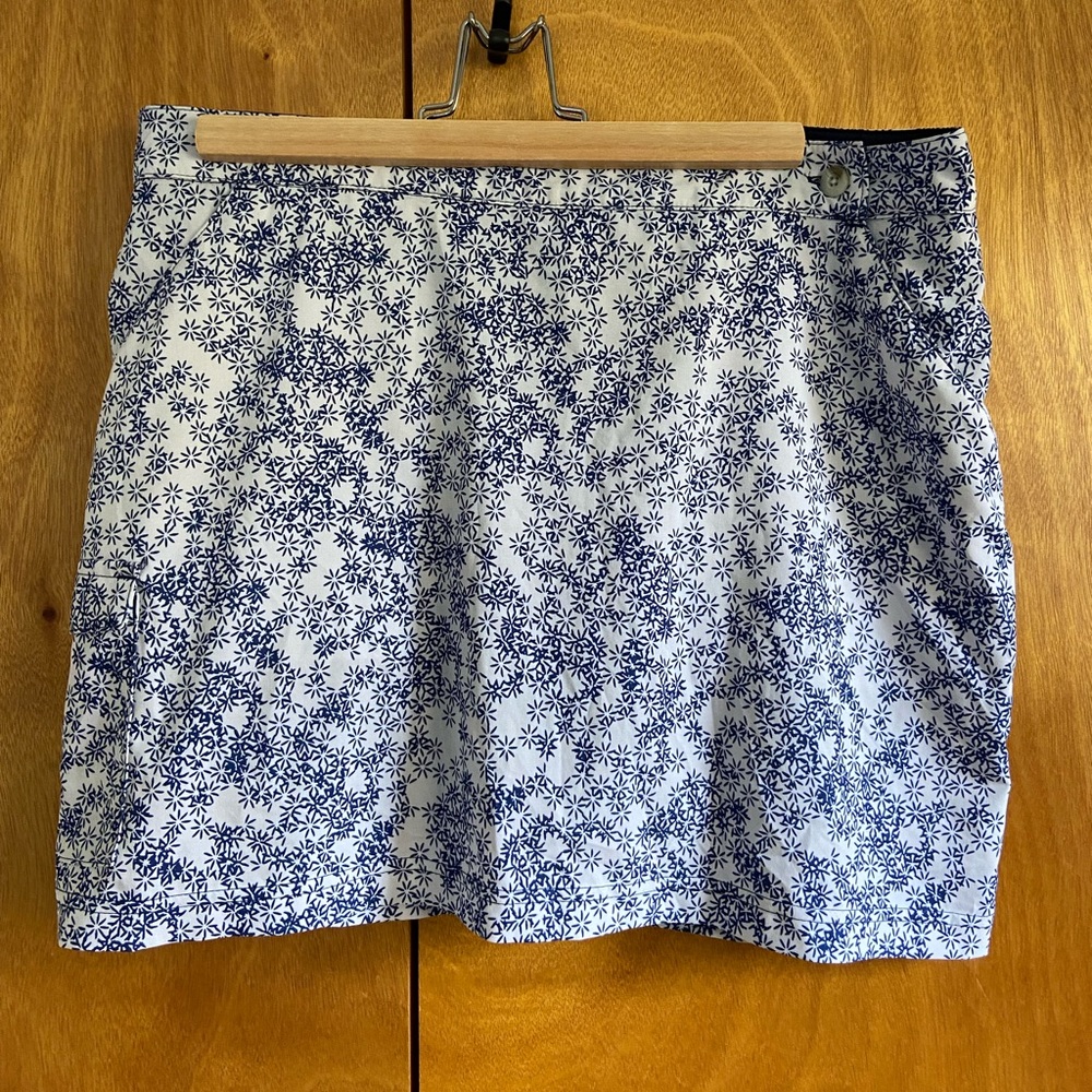 Navy & White Columbia Skort - Size 10